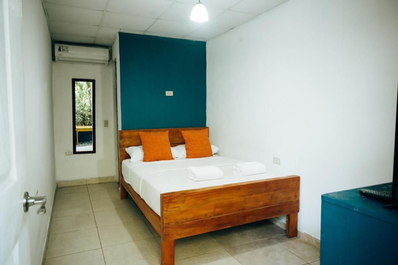 Hostal & Cafe Travelers Сантьяго Екстер'єр фото